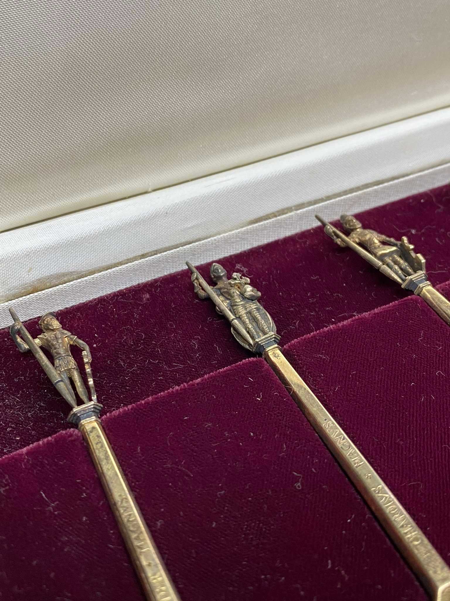 Сребърни лъжици с позлата The Tichborne Spooms от 20-ти век