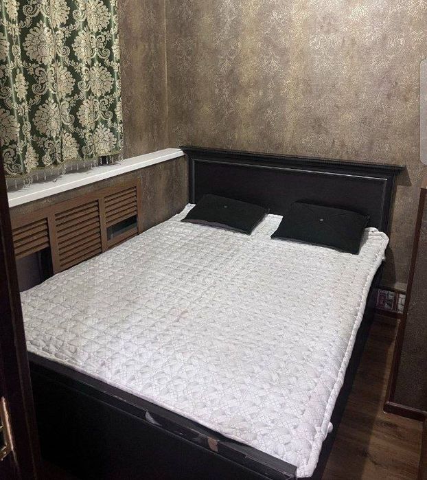 Мирзо Улугбек Маданият инустути якнида квартира ижарага берилади