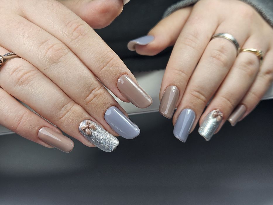 Unghii cu gel și semi