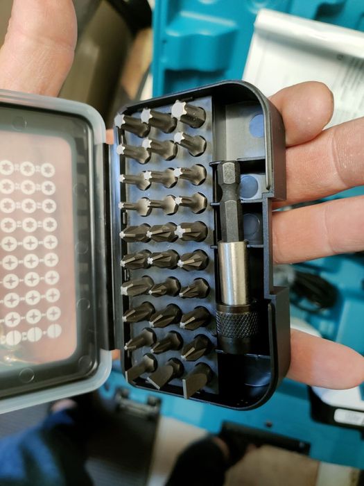 Акумулаторен ударен винтоверт MAKITA