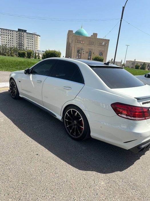 Mersdes bens 212 6.3 AMG Orginal 2011 yil 189 probek venkodli orginal