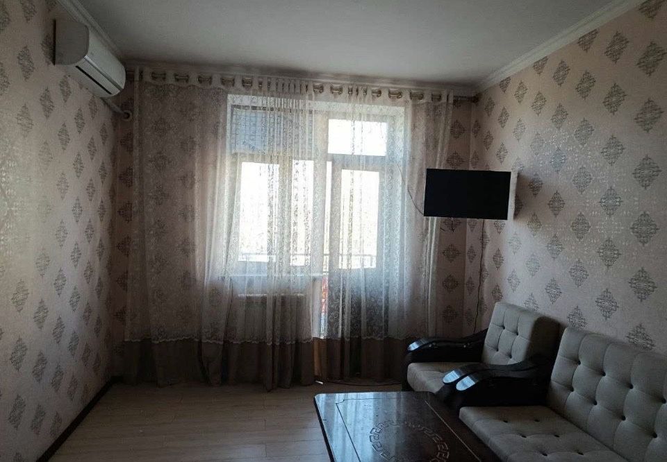 3- комнатная Мирободский Закс рядом / Аренда Квартиры