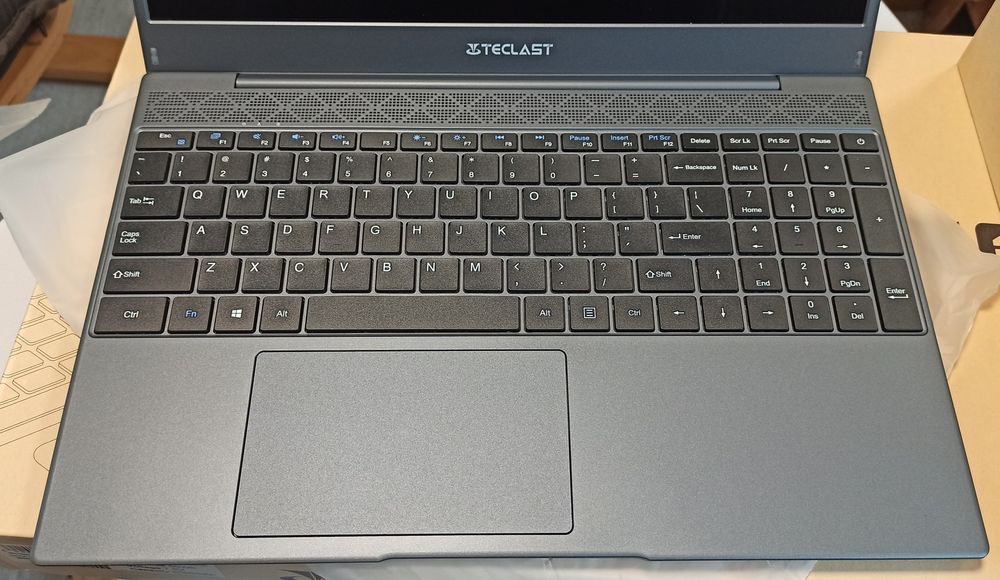 Laptop Teclast F15 Plus 2, 15,6 inchi, Intel N4120 Quad-Core, 8 GB