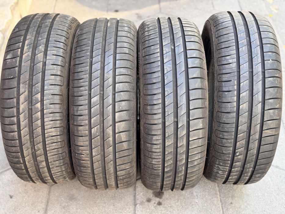 195/60/R15 Goodiyear EffcientGrip 4бр летни dot4715