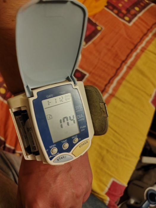 Tensiometru pe baterii