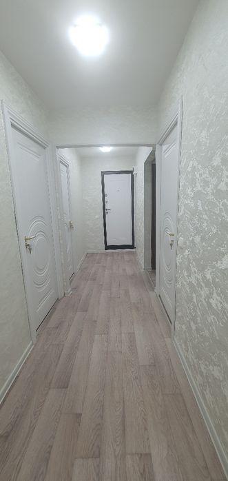 3 хонали квартира сотилади.