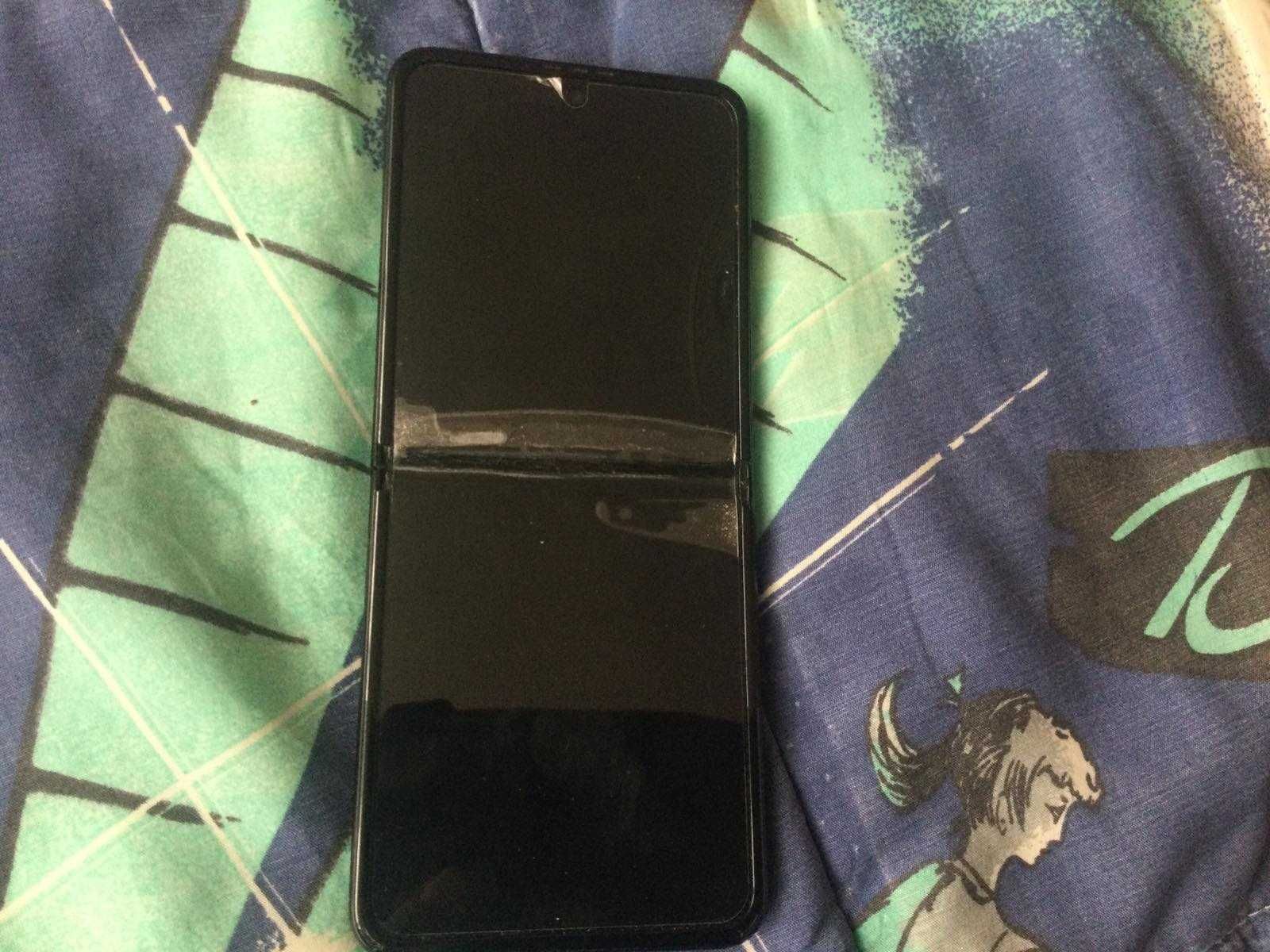 Samsung Z flip 3 за части