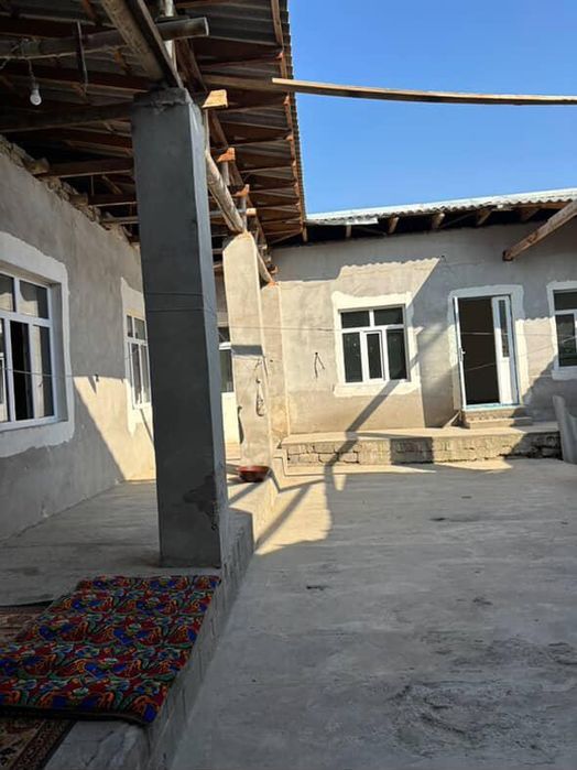 uy sotiladi orta chirchiq futsitidan 6 km pasda