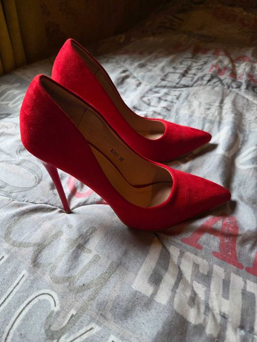 Продавам токчета