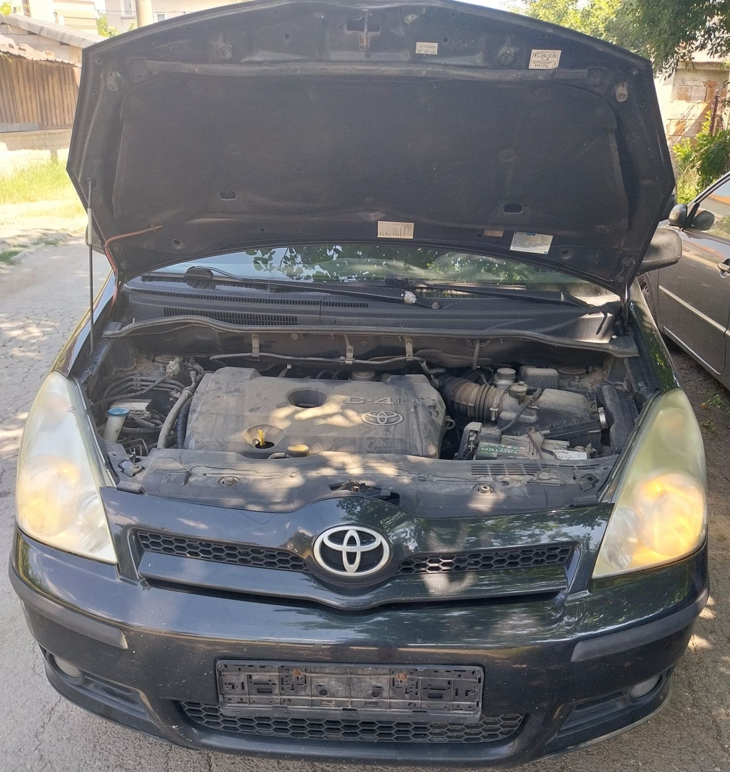 На части Тойота Корола Версо 2.2 d4d 136к.с/Toyota Corolla Verso 2008