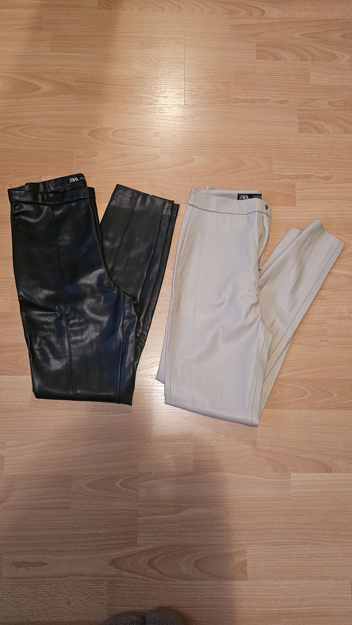 Pantaloni piele Zara