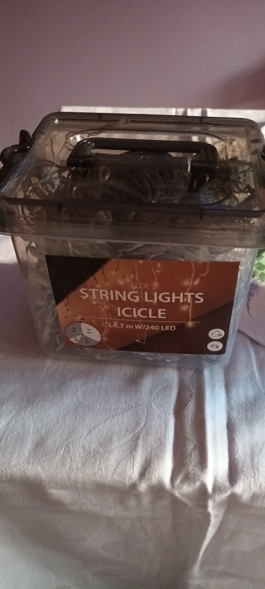 Чисто нова светлинна верига  с 240 LED.