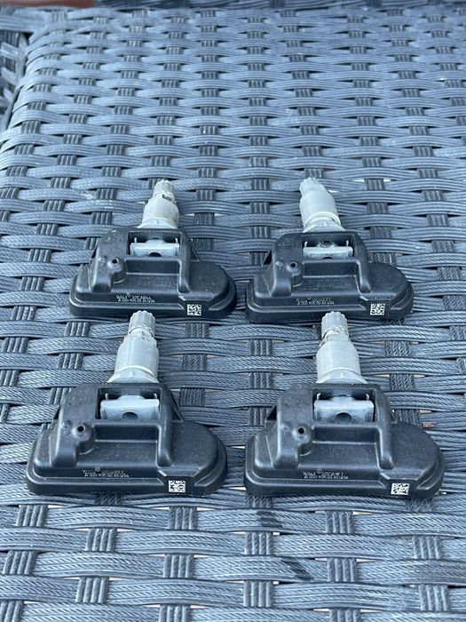 Set 4 Senzori de Presiune Mercedes A0009050030.  2020