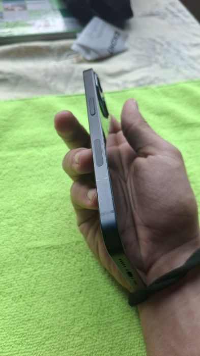 iPhone 13 Black 128GB - 90% Battery - Работи отлично