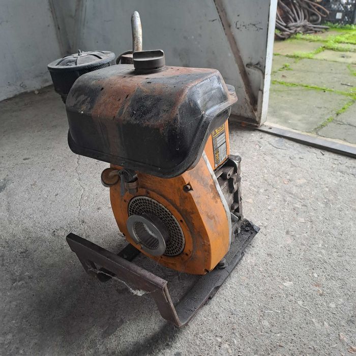 двигател ACME за мотофреза