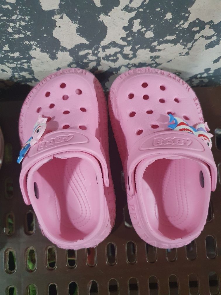 Детская обувь кроксы