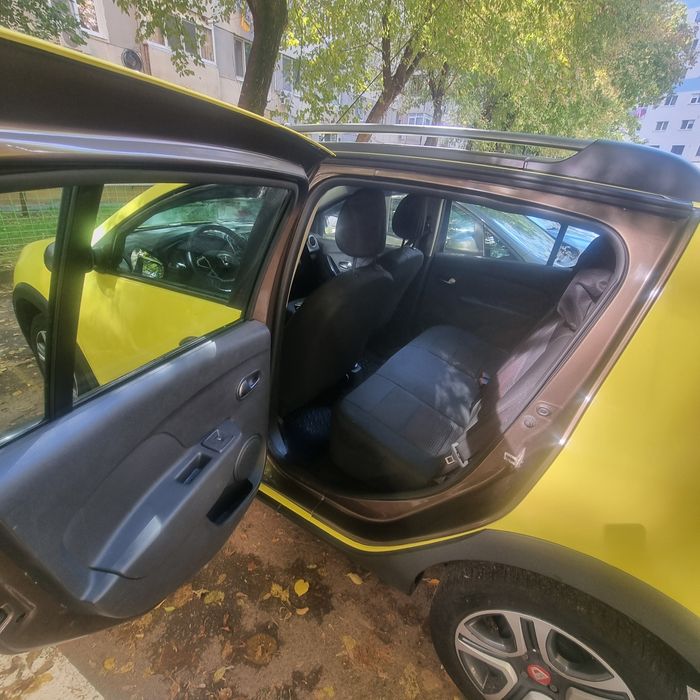 Vând Dacia sandero stepway