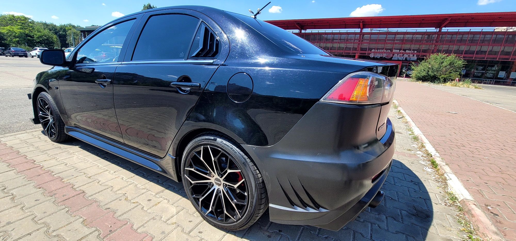 Mitsubishi Lancer