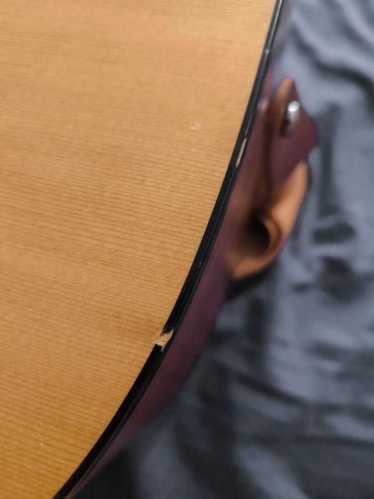 Chitara acustica + husa, suport si accesorii