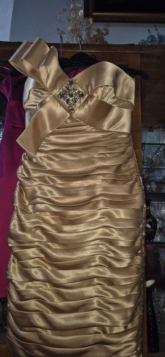 Rochii de ocazie, 100 lei bucata