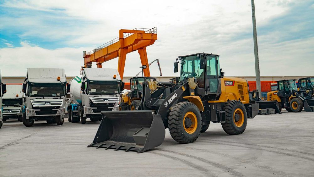 Фронтальный погрузчик XC936