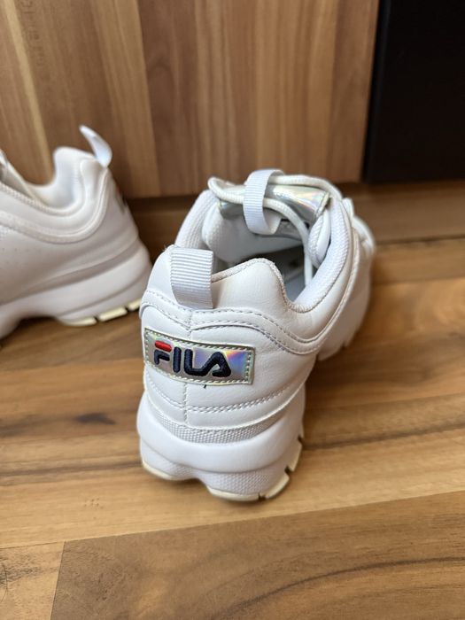 Adidasi fila,marime 38-38 jumate