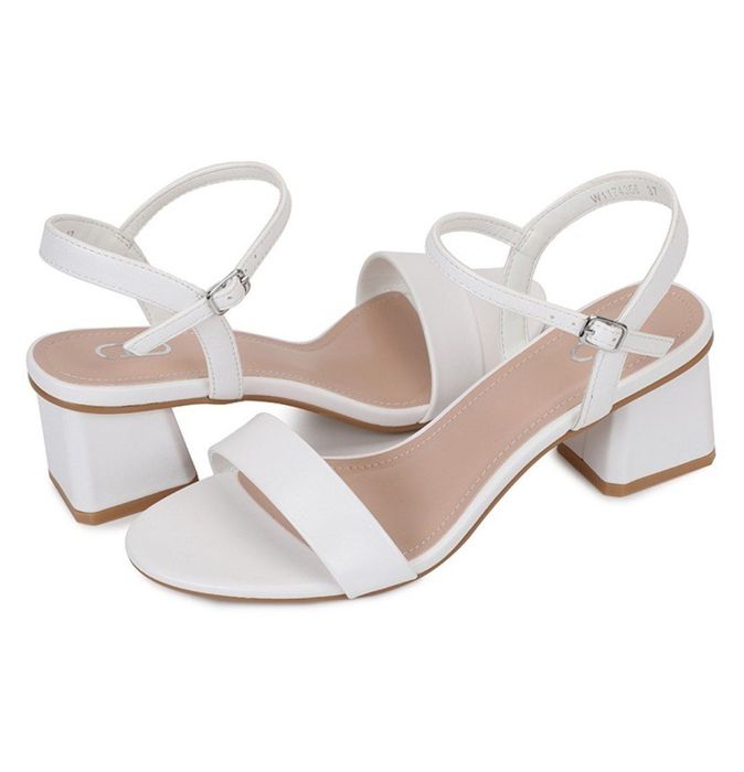 Босоножки белые 40 размер