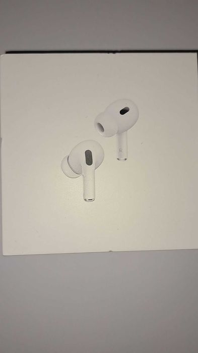 Vand airpods pro gen 2 . Vine cu factura . Noi. Livrare in pitesti