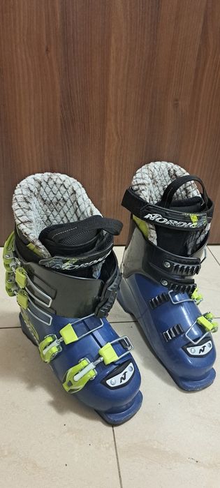 Детски ски обувки
