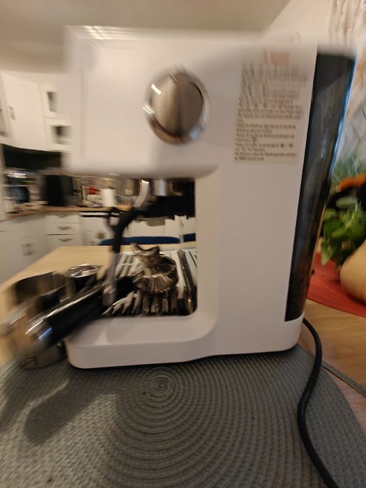 Vand Espressor Profesional "All-in-One" KB ELEMENTS Rasnita Incorporat