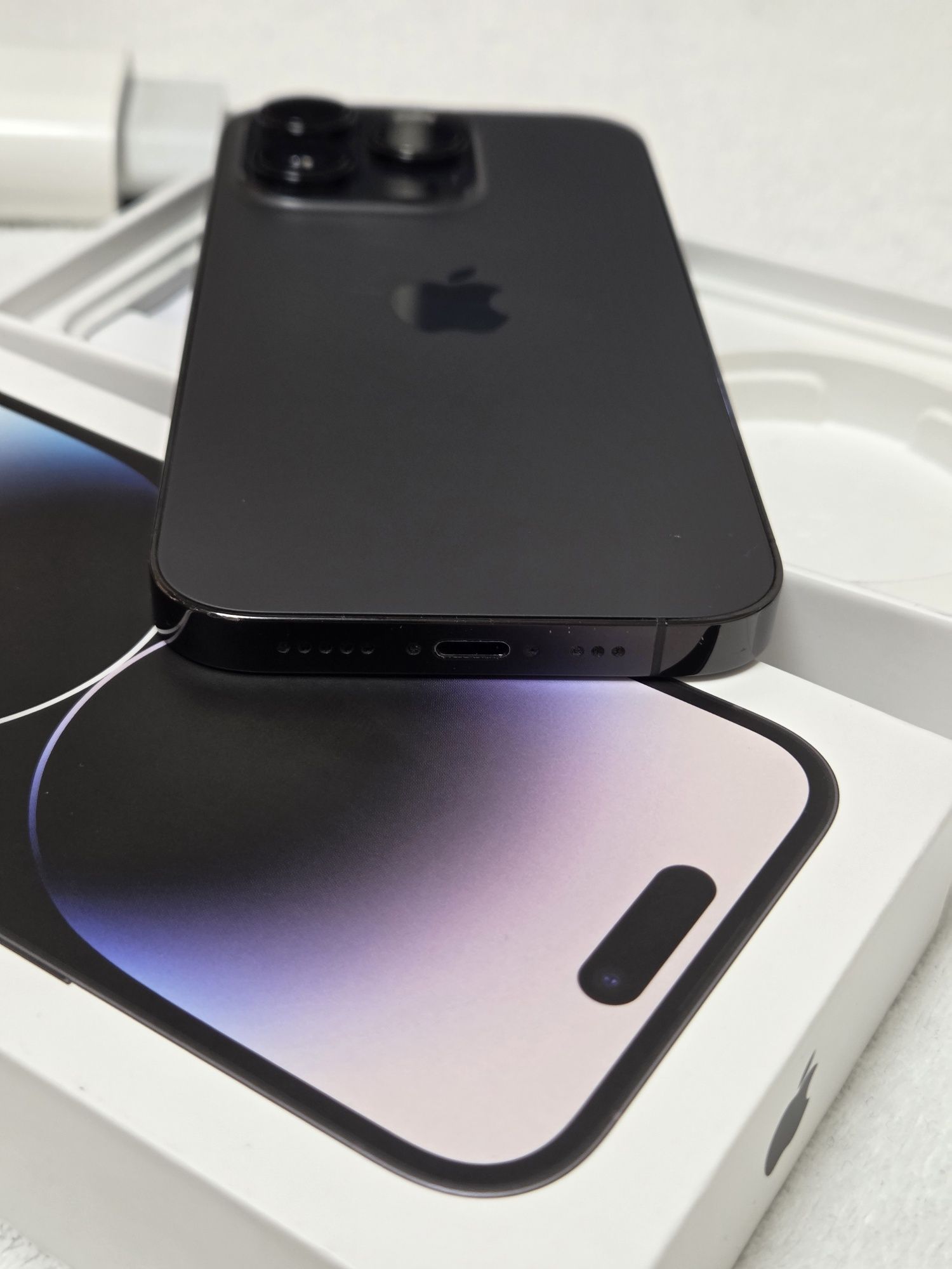 Iphone 14 pro  Black 128GB baterie 87% ,Full box