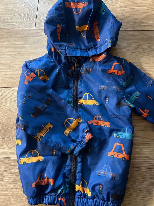 Яке Benetton с подарък олекотено яке