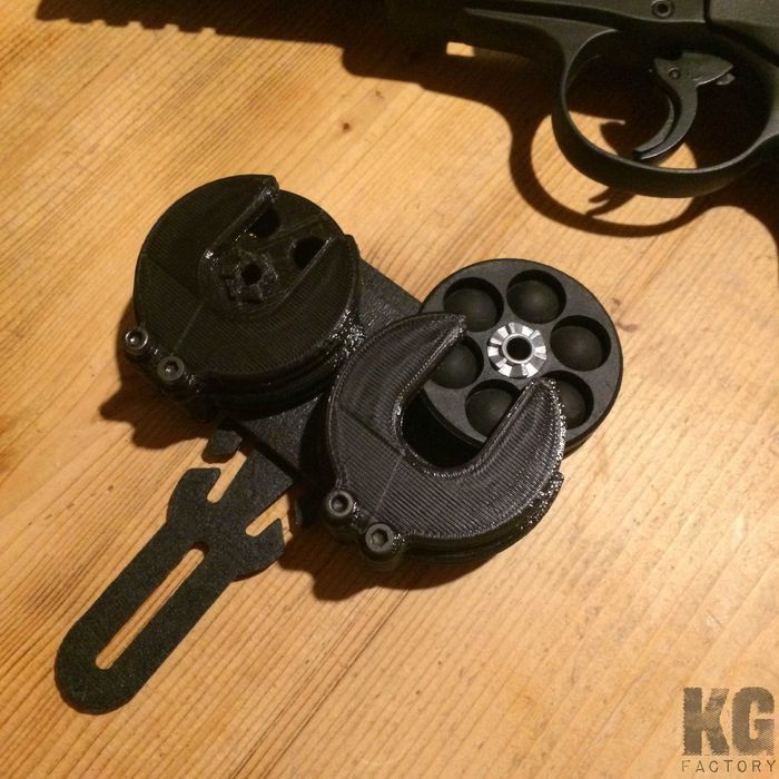 Pistol *SUPER PUTERNIC* Ruger PRO V.3 Co2 Airsoft + Munitie Gaz