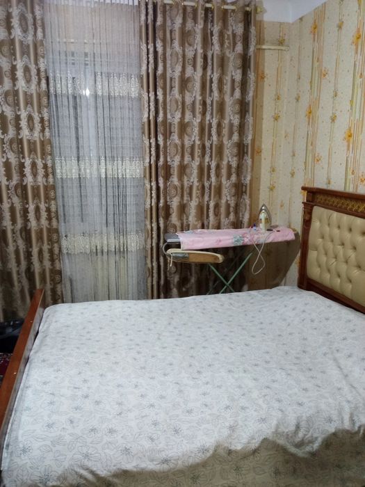 Ховли  срочна сотилад