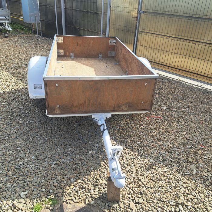 Remorca solida din Germania de 500 kg an 1994  dimesiuni 1,9/1,05 m