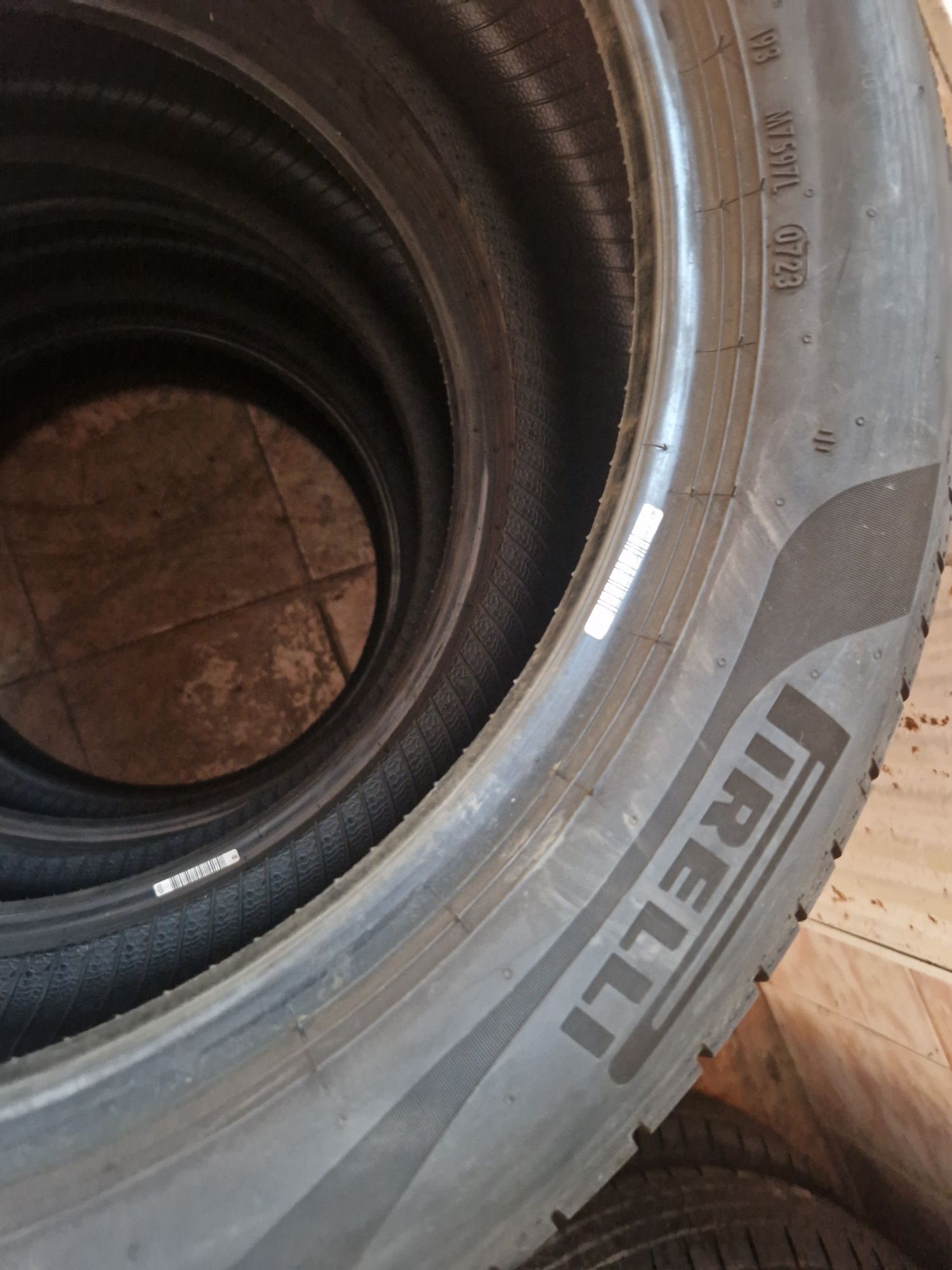 Anvelope vară Pirelli 215 50 18 Cinturato P7  dot 2023