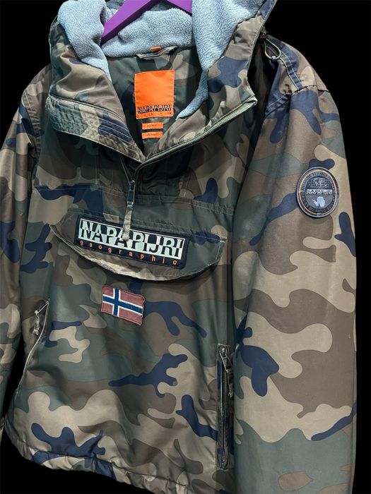 Комуфлажно яке Napapijri