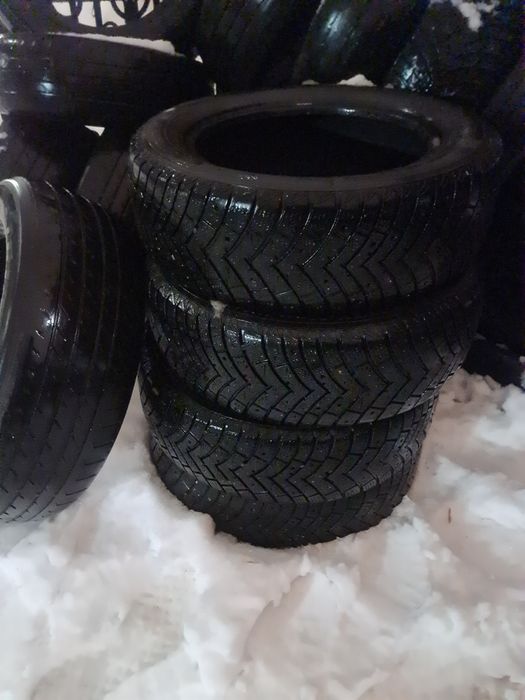 Шины комплект шипы