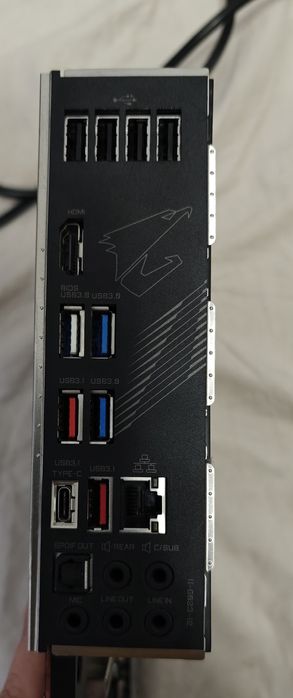 Placa de baza AORUS PRO x570
