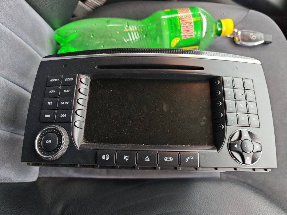 Оригинална навигация ,радио ,Mercedes benz R classe