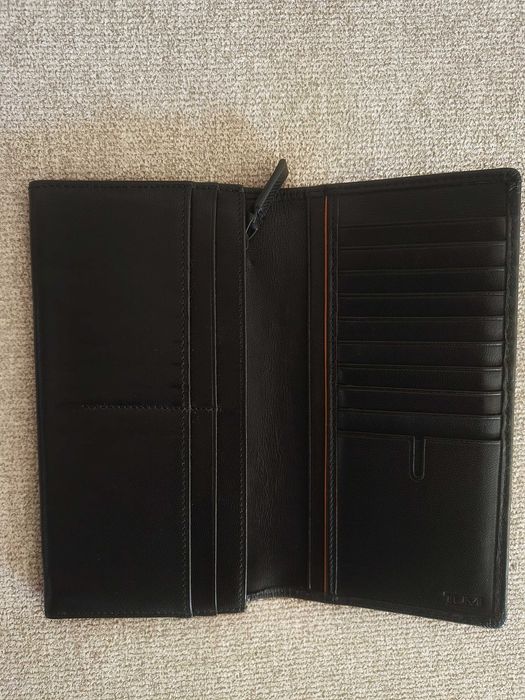 TUMI Chambers Leather Breast Pocket Wallet