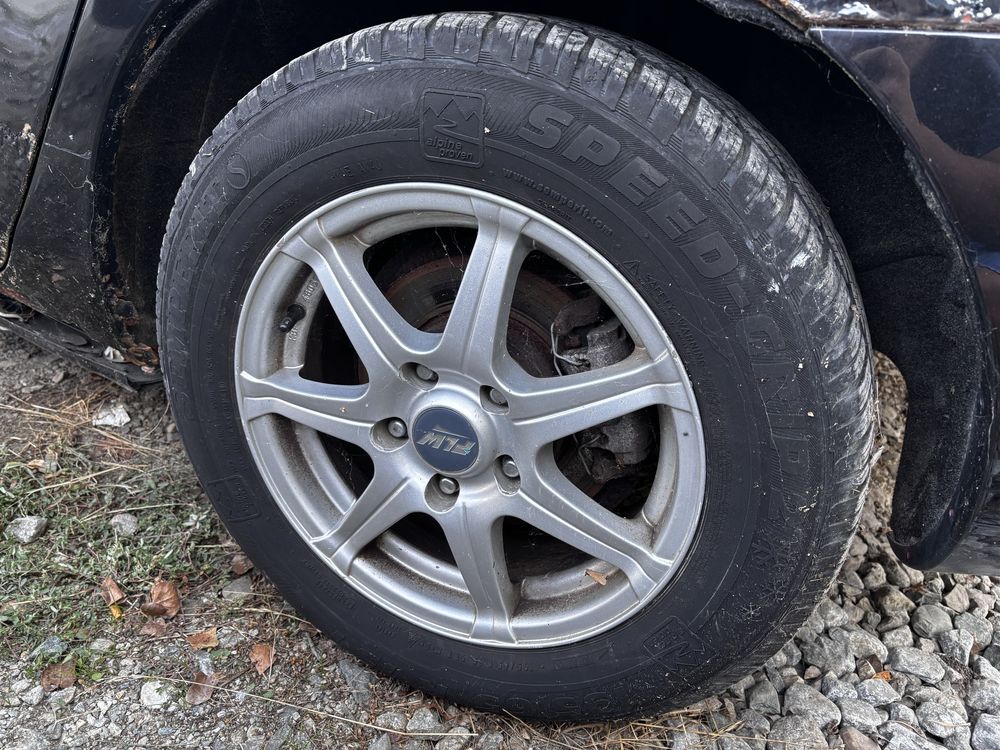 Mazda 3 2006 година 1.6 бензин