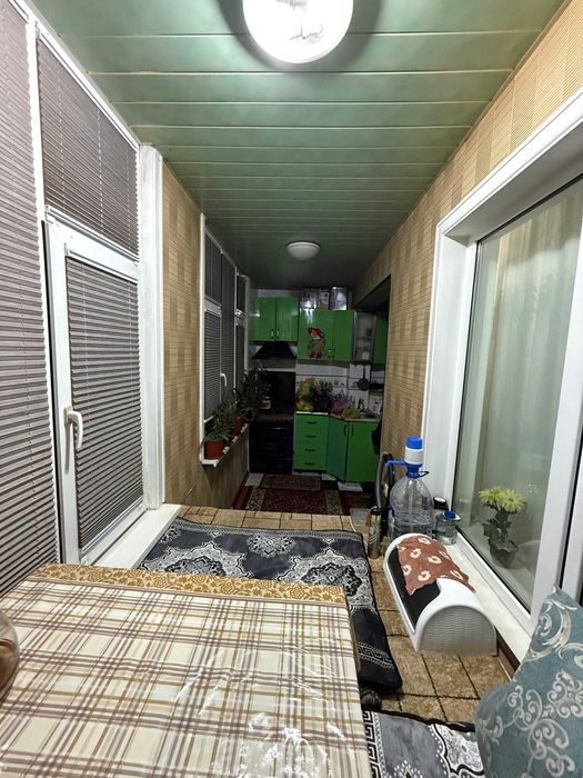 Юнусабад  3-хона .1-этаж/4. Сотилади 70 м2.