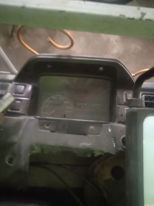 Damas zapchastlari sotiladi