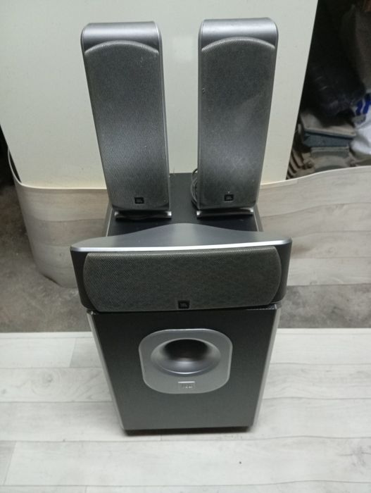 Субуфер JBL sub 200 / 300 +3бр.колонки