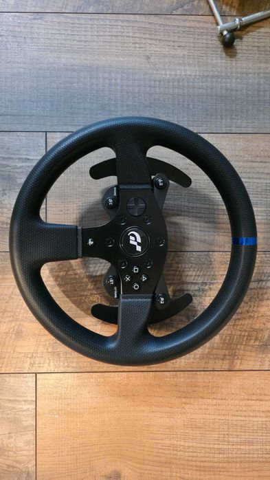 Thrustmaster T300 RS GT в гаранция