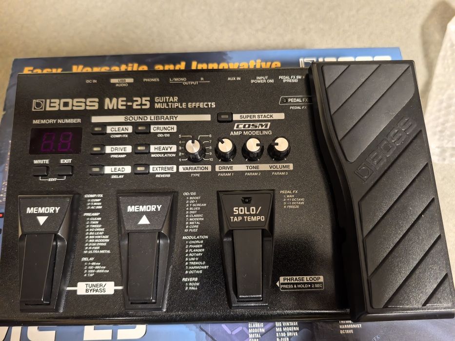 Китарен процесор Boss ME 25