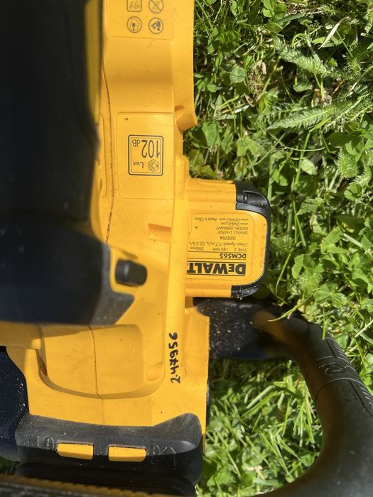 DeWALT Акумулаторна резачка
