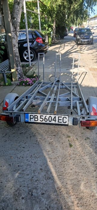 Продава се колесар за 3 мотора с преглед до юни 2026г. И платен данък