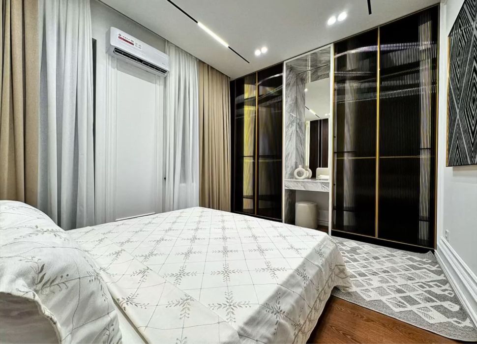 Продается коттедж близнецы ул.Саламатина